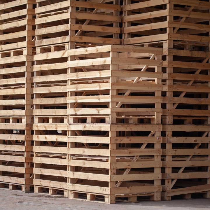 Fabrication d'emballage bois sur mesure Auvergne-Rhône-Alpes